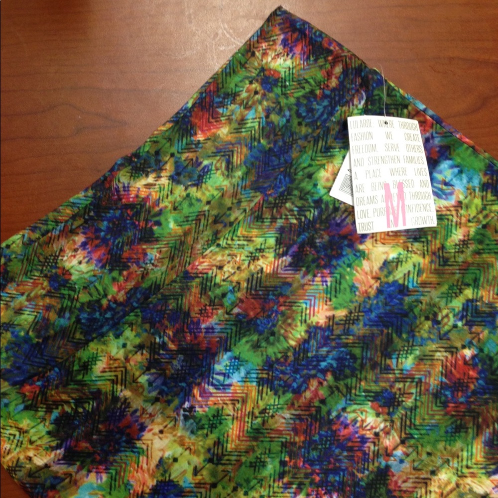 NWT LuLaRoe Cassie
